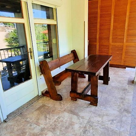 Apartmani Iskra Кърк Екстериор снимка