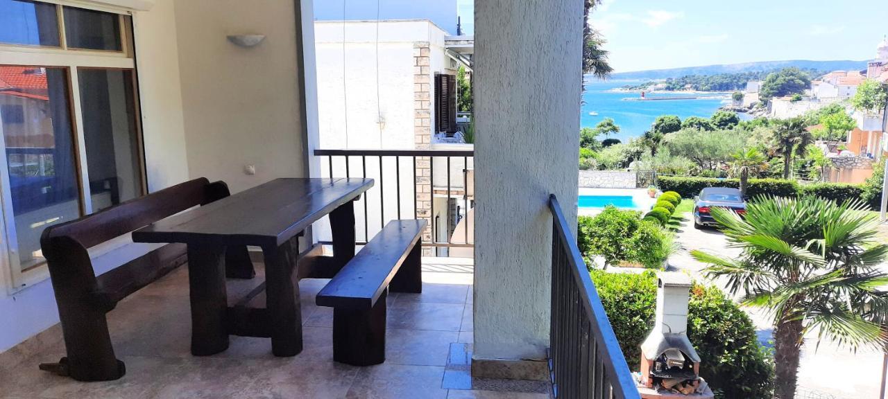 Apartmani Iskra Кърк Екстериор снимка